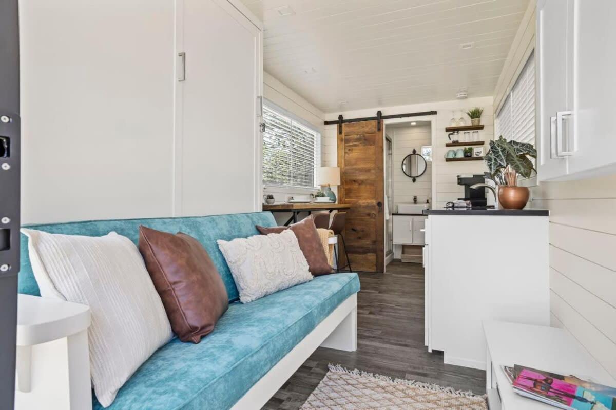 New! Luxury Shipping Container The Desert Escape *