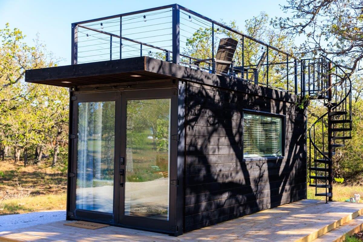 Ferienhaus New! Luxury Shipping Container The Desert Escape *